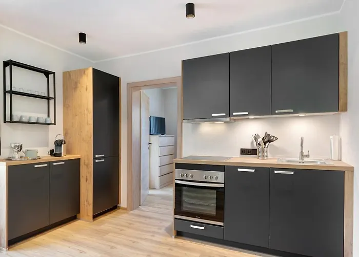 Stackler54 - Mit Garten نيوستيف ام ستوبيتا