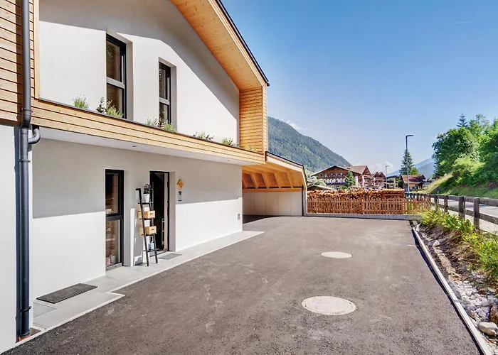 Stackler54 - Mit Garten نيوستيف ام ستوبيتا